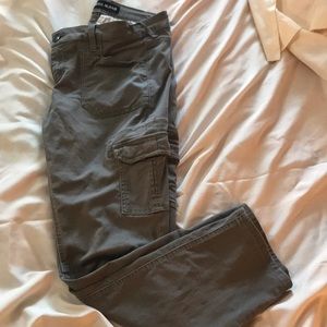 Express Jeans Stella Low Rise size 8 Gray